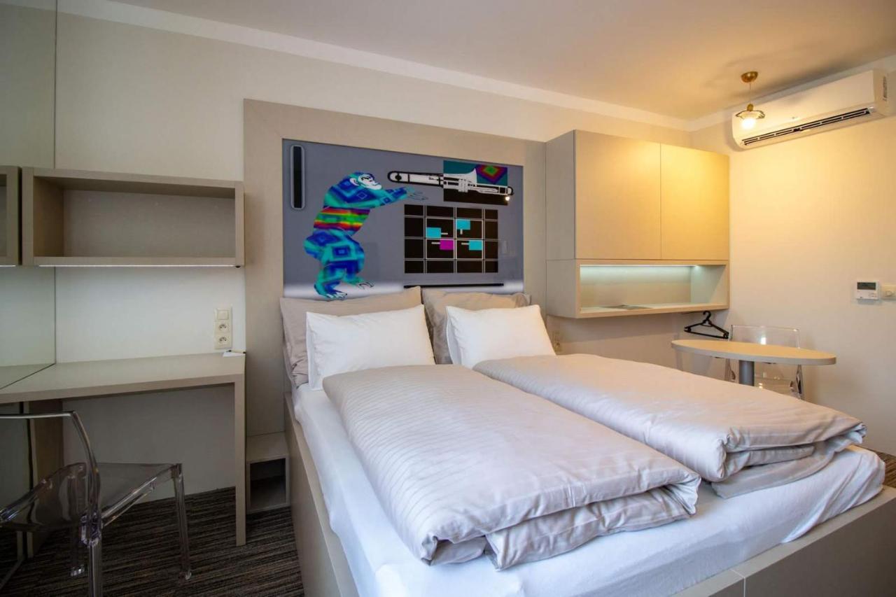 Smarthotel Nezvalova Archa Olomouc Bagian luar foto
