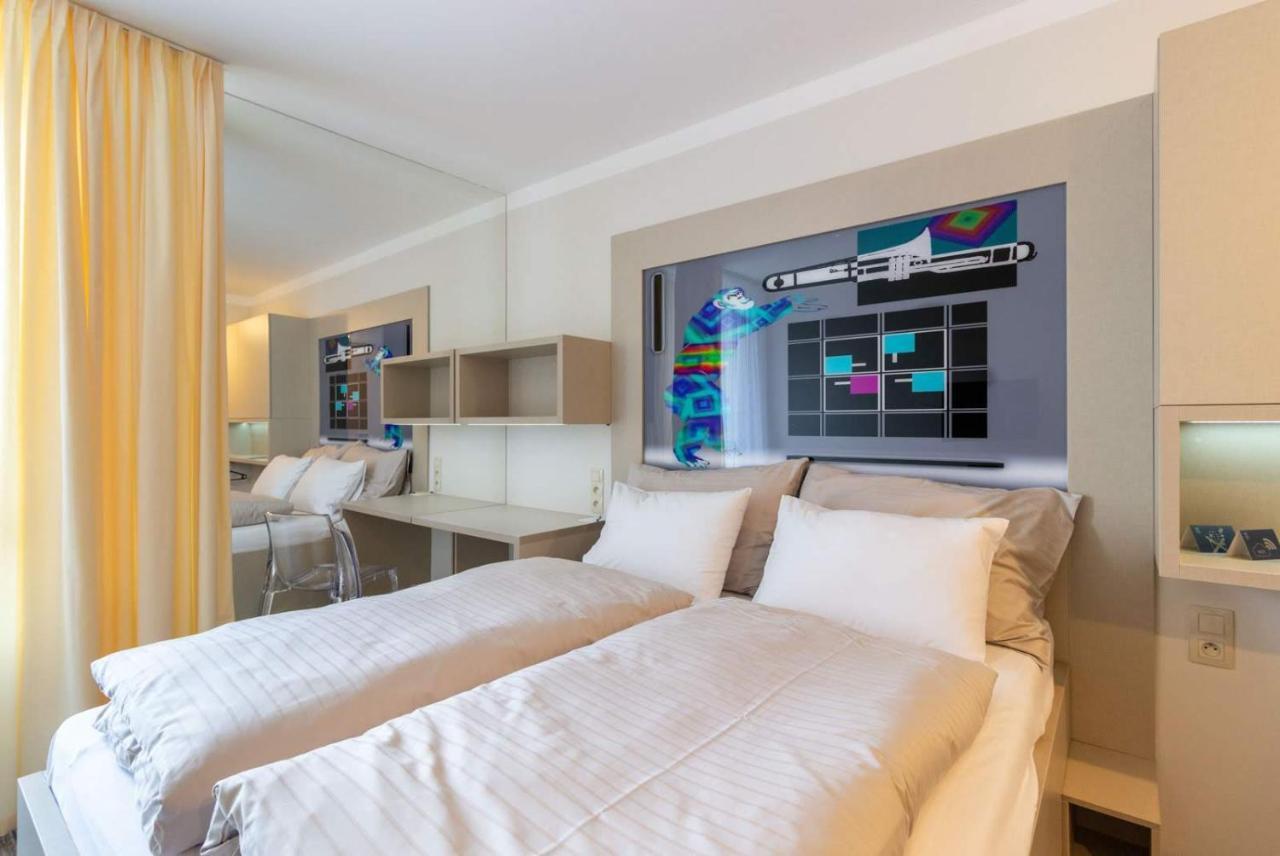 Smarthotel Nezvalova Archa Olomouc Bagian luar foto