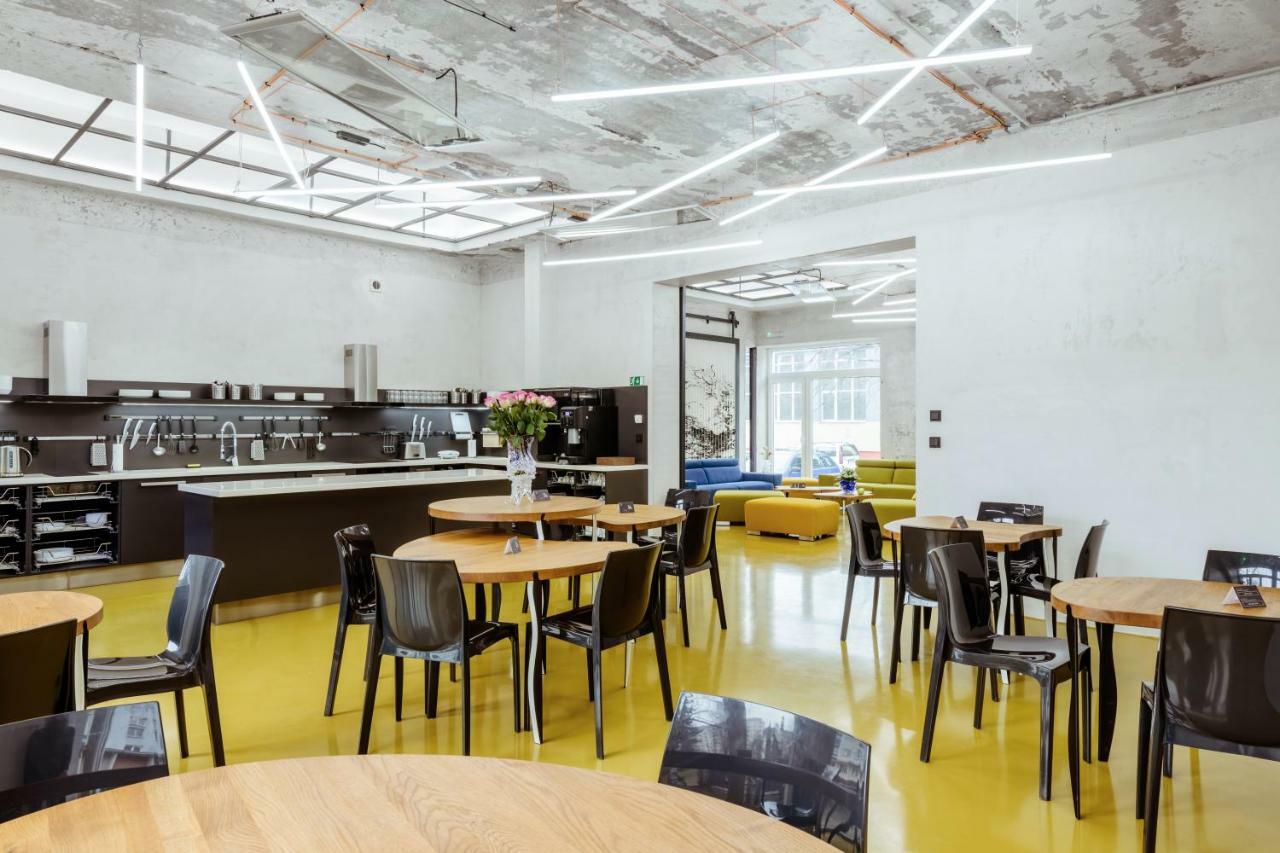 Smarthotel Nezvalova Archa Olomouc Bagian luar foto