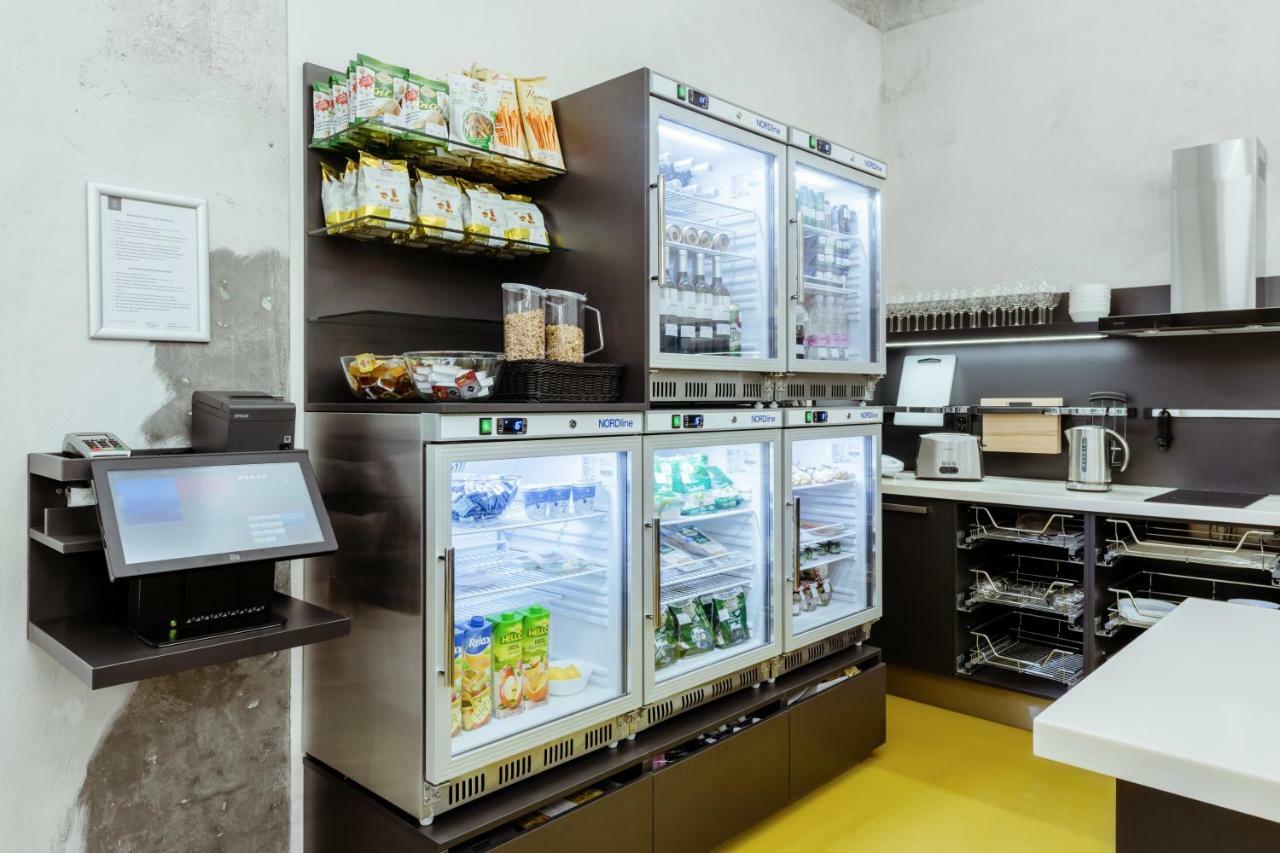 Smarthotel Nezvalova Archa Olomouc Bagian luar foto