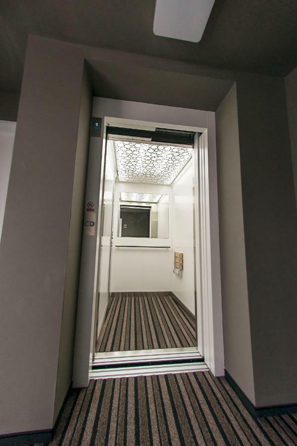 Smarthotel Nezvalova Archa Olomouc Bagian luar foto