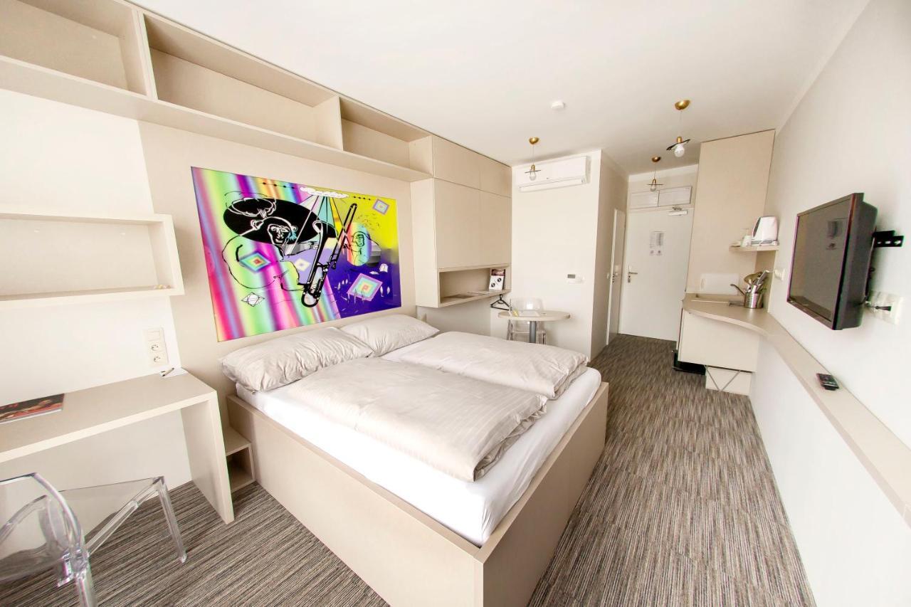 Smarthotel Nezvalova Archa Olomouc Bagian luar foto