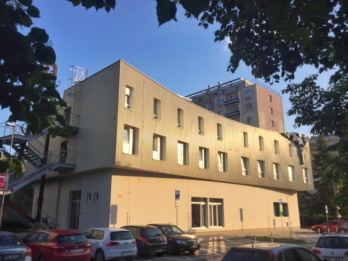 Smarthotel Nezvalova Archa Olomouc Bagian luar foto